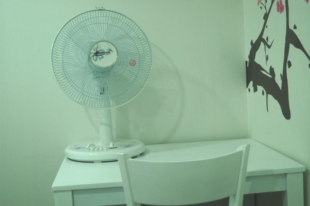Itaewon Land Spa & Guesthouse Сеул Стая снимка