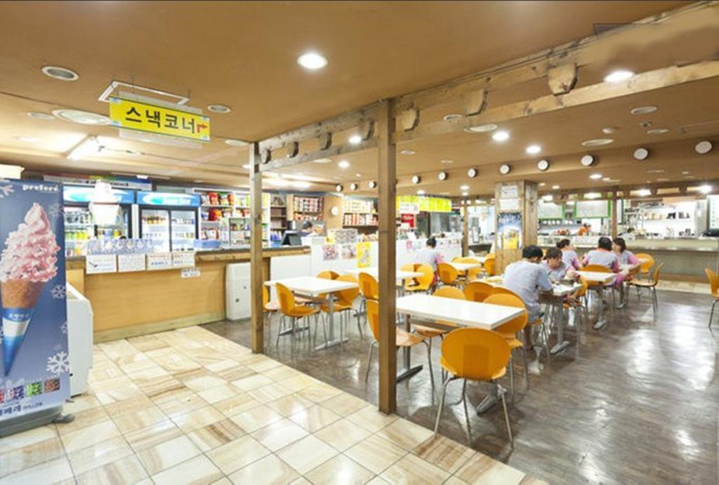 Itaewon Land Spa & Guesthouse Сеул Екстериор снимка